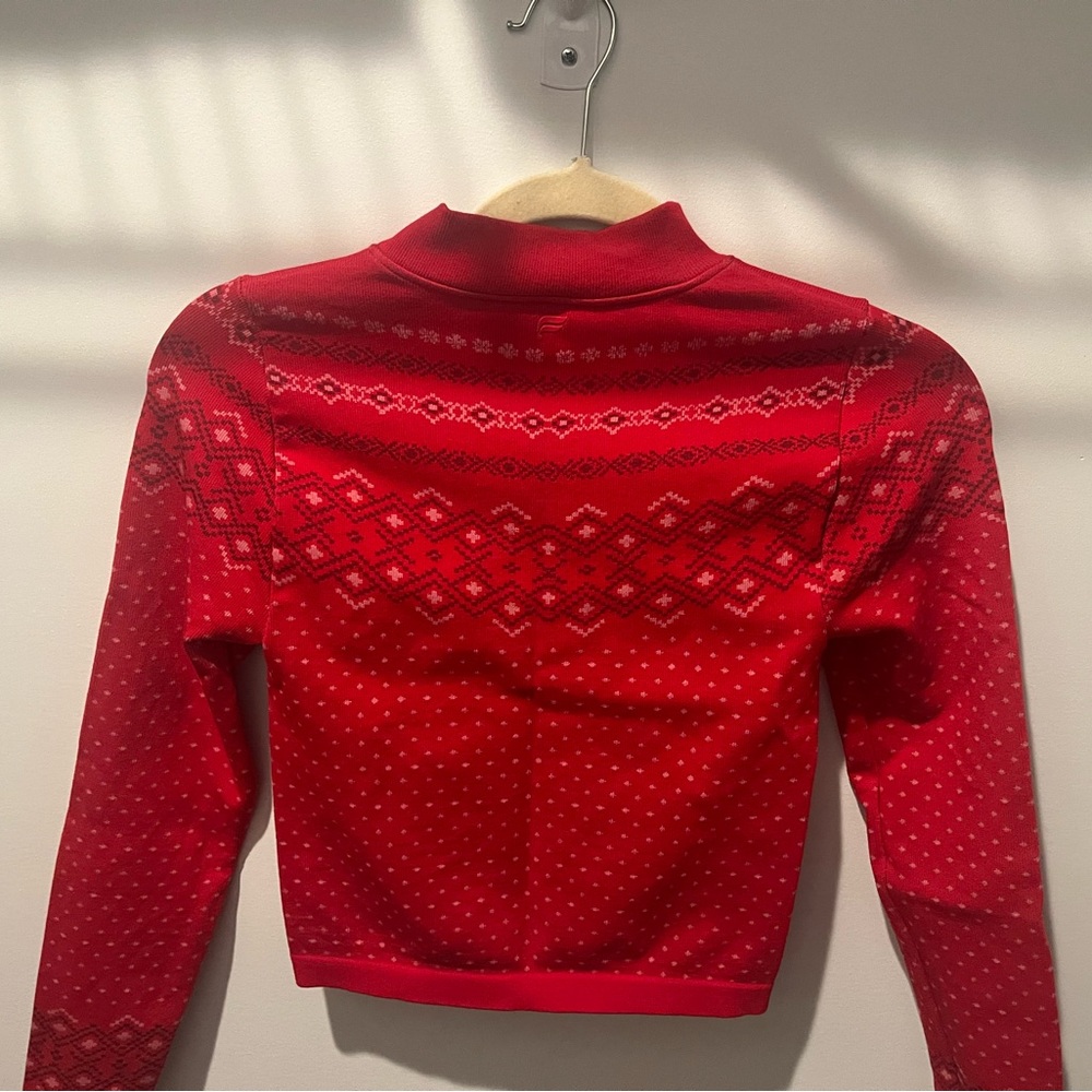 Fabletics Red Patterned Long Sleeve Top - Picture 2 of 4
